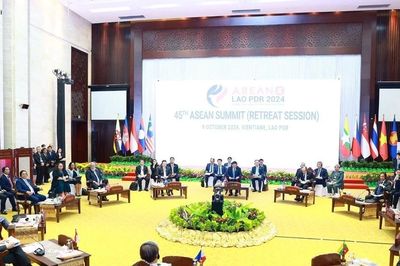 Thái Lan và Singapore cam kết tăng cường hợp tác về kinh tế-quân sự