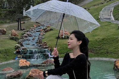 Giới trẻ kiếm tiền từ… ăn, chơi và đi du lịch