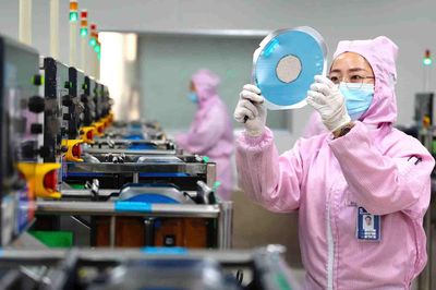 Hóa chất Đức Giang (DGC) hưởng lợi từ nhu cầu chất bán dẫn toàn cầu tăng tốc
