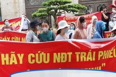 'Bom' trái phiếu bất động sản: Người mua khốn khổ, doanh nghiệp hết hơi