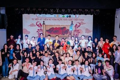 Cao đẳng FPT Polytechnic tổ chức chương trình 'Đuốc tuệ' mừng ngày nhà giáo Việt Nam 20/11