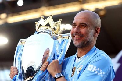 Guardiola gia hạn hợp đồng với Man City là tin vui với bóng đá Anh, nhưng là tin buồn cho đối thủ