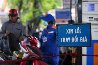 Giá xăng, dầu giảm nhẹ