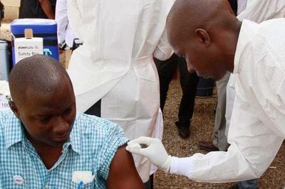 Chiến dịch tiêm chủng ngăn 'ác mộng' Ebola trở lại