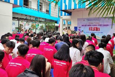 Tuyển sinh 'chui' 174 học sinh lớp 10, một trường trung học phổ thông bị phạt 20 triệu đồng