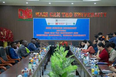 Đại học Nam Cần Thơ mở rộng hợp tác giáo dục với Uganda