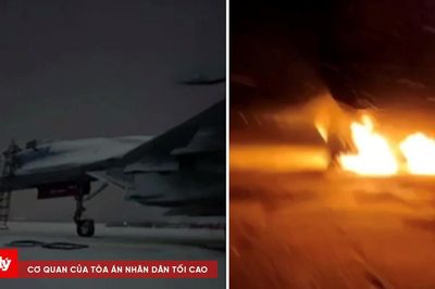 Đặc nhiệm tình báo Ukraine thâm nhập phá hủy máy bay Su-27 của Nga