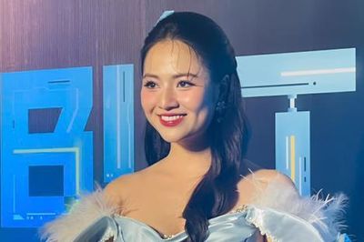 Thảm đỏ VTV Awards 2024: Nhan Phúc Vinh lên đồ như tổng tài, Việt Hoa nóng bỏng hết cỡ đọ sắc Thanh Hương