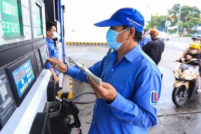 Giá xăng dầu đồng loạt tăng
