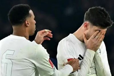 Chỉ với 10 người, Quỷ đỏ' thành Manchester quật ngã Arsenal