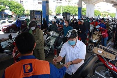 Giá xăng dầu đồng loạt giảm sâu trong kỳ điều hành đầu tiên sau Tết Nguyên đán 2025