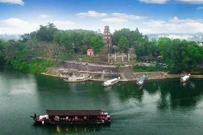 Hương vị Xuân trong văn chương Vũ Bằng và Hoàng Phủ Ngọc Tường