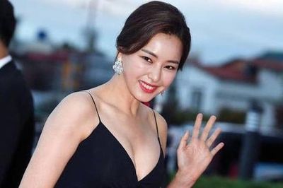 Honey Lee trốn thuế 6 tỷ won?