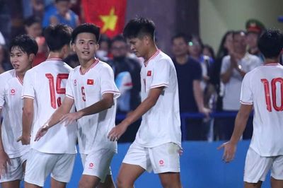 U17 Việt Nam vắng hơn nửa quân số, mơ vé World Cup