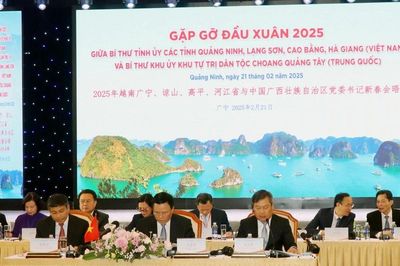 Gặp gỡ đầu Xuân giữa Bí thư Tỉnh ủy-Khu ủy một số địa phương Việt Nam-Trung Quốc