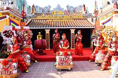 Đặc sắc lễ hội đình làng Thạc Gián lần thứ 8