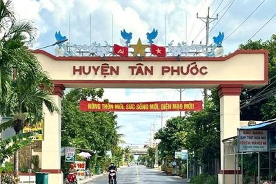 Tiền Giang: Ai nâng cấp tuyến đường cụm dân cư xã Tân Hòa Đông?
