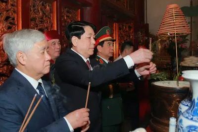 Chủ tịch nước Lương Cường dâng hương Giỗ Tổ Hùng Vương