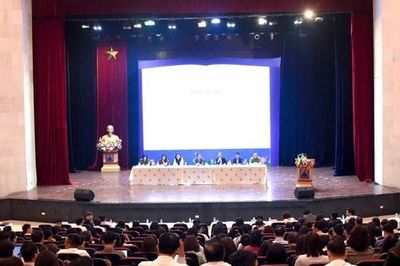 Hà Nội tiếp tục cam kết không để cảnh phụ huynh học sinh xếp hàng nộp hồ sơ