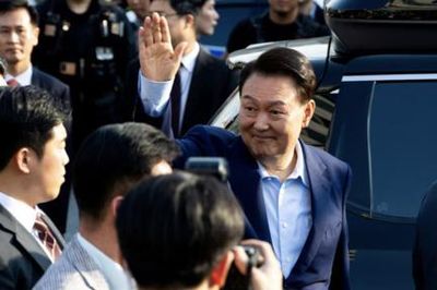 Hàn Quốc bắt đầu xét xử tổng thống bị phế truất Yoon Suk Yeol tội nổi loạn
