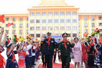 Hoạt động giao lưu của Bộ trưởng Bộ Quốc phòng Phan Văn Giang tại Trung Quốc