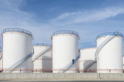 Giá xăng dầu hôm nay 24/4: Tăng nhẹ trong bối cảnh OPEC+ cân nhắc khả năng tăng sản lượng
