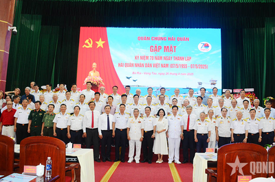 Gặp mặt kỷ niệm 70 năm thành lập Hải quân nhân dân Việt Nam