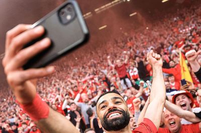 Liverpool nhuộm đỏ Premier League: Quyền lực vua Salah