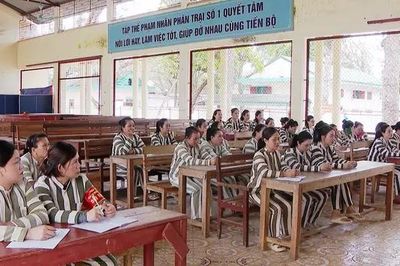 Niềm vui chờ ngày đặc xá