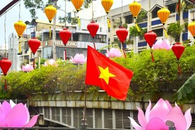 TP. Hồ Chí Minh ngập sắc cờ hoa trong Đại lễ Vesak