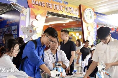 Ưu đãi tín dụng cho sinh viên khối ngành STEM: Chiến lược nhân lực dài hạn