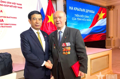 Đại tướng Phan Văn Giang gặp Chủ tịch Hội cựu chiến binh Nga từng công tác tại Việt Nam