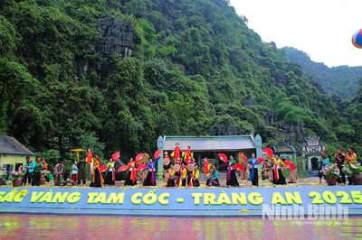 Khai mạc Tuần Du lịch Ninh Bình năm 2025 'Sắc vàng Tam Cốc-Tràng An'