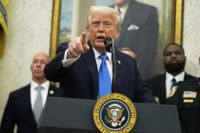 Doanh nghiệp gia đình Trump kiếm được 2 tỷ đô chỉ trong một tháng
