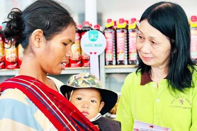 'Phiên chợ từ tâm' ấm lòng người bệnh