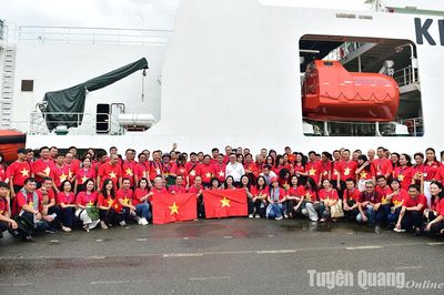 Đoàn công tác Hội Nhà báo Việt Nam thăm Trường Sa