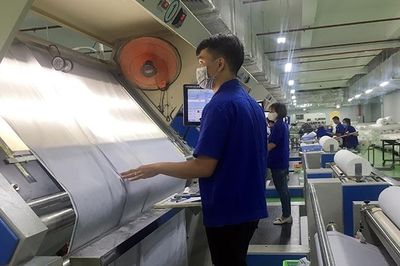 Dệt may xuất siêu lớn, vẫn 'khát' nguyên phụ liệu