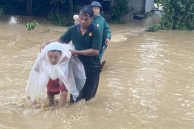 Chuyên gia chỉ rõ điểm bất thường của cơn bão số 1 đang hoành hành trên Biển Đông