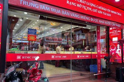 Phản ứng bất ngờ của thị trường vàng sau thông tin xóa độc quyền, cho nhập vàng nguyên liệu