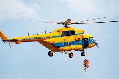 Quân đội triển khai 7 máy bay, hàng trăm xe đặc chủng ứng phó bão số 1