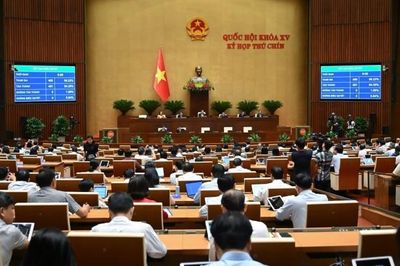 Giáo viên được xếp cao nhất trong thang bậc lương hành chính sự nghiệp