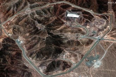 Pháo đài hạt nhân chiến lược, nằm sâu trong lòng đất của Iran