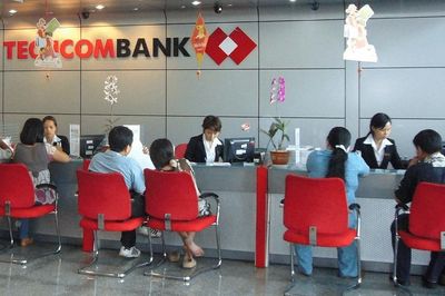 Vì sao ngân hàng chạy đua mua lại trái phiếu trước hạn?