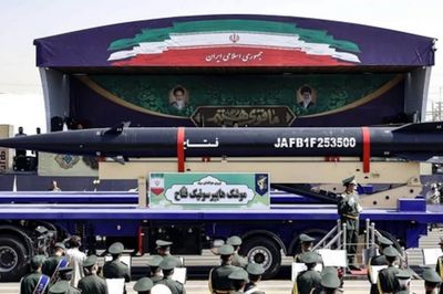 Át chủ bài siêu thanh Fattah-1 của Iran trong cuộc chiến với Israel