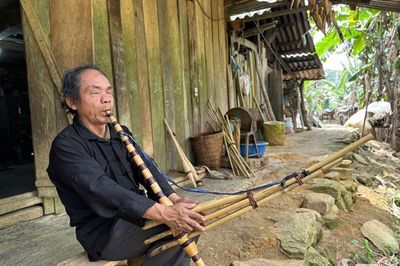 Tiếng khèn Mông trên đỉnh Nghè Luông