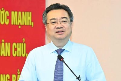 Ổn định tổ chức, nhanh chóng đi vào hoạt động
