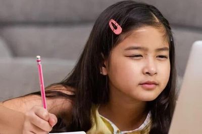 9 dấu hiệu sớm cảnh báo cận thị ở trẻ nhỏ