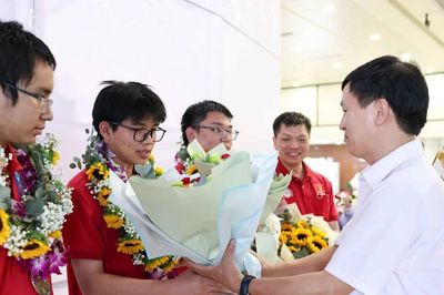 Đón chào các thành viên đội tuyển Olympic Sinh học quốc tế năm 2025 về nước