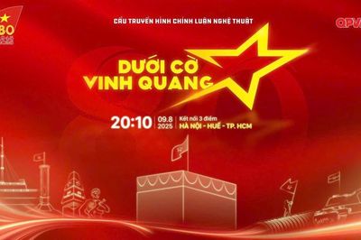 Chương trình nghệ thuật chính luận 'Dưới cờ vinh quang'