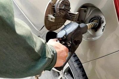 Giá xăng hôm nay 04/8: Tăng nhẹ?